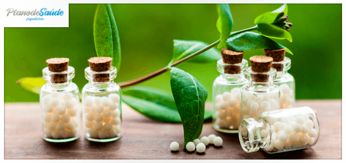 Frascos com capsulas de homeopatia